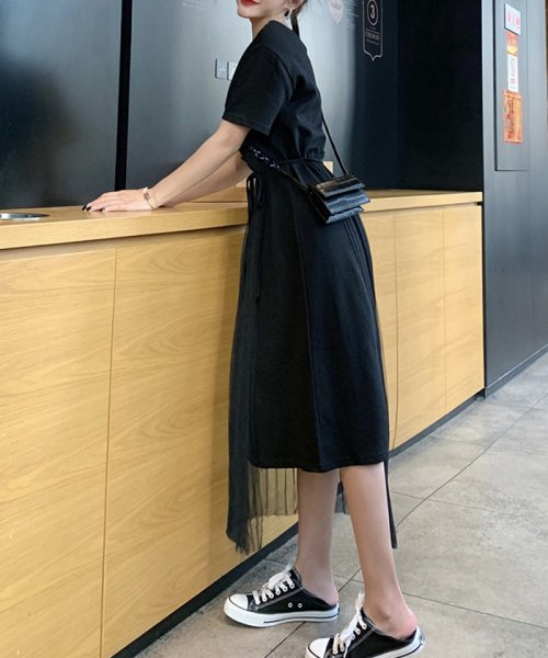 セール ミニミニストア Miniministore チュール付ワンピース 春夏 レディース Tシャツワンピース ひざ丈 ウエスト絞りワンピース 黒 無地 カジュアルワンピ 半袖 Magaseek