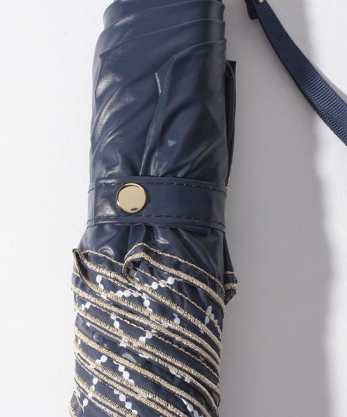 FURLA(フルラ)/FURLA 晴雨兼用折りたたみ傘 "フラワー捺染 刺繍”/img03