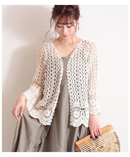 Sawa a la mode(サワアラモード)/スカラップ裾の透かし編みカーディガン/img12