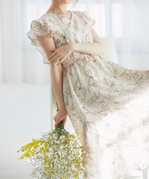 ラッフルフリルラインフラワーvネックワンピース トッコクローゼット Tocco Closet Magaseek