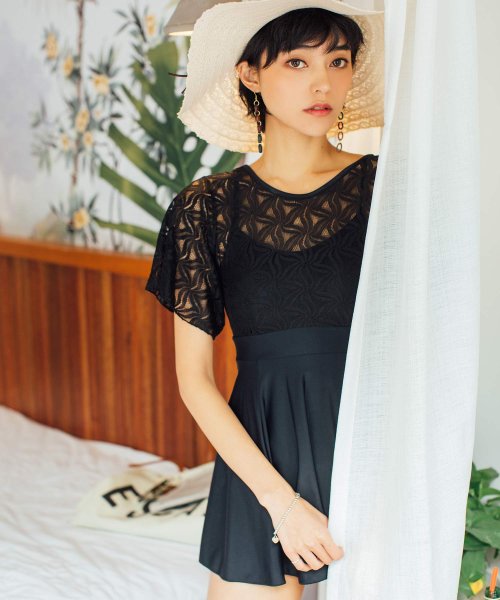 クーポン セール 10 Off シックレース ワンピース水着 オシャレボ Osyarevo Magaseek