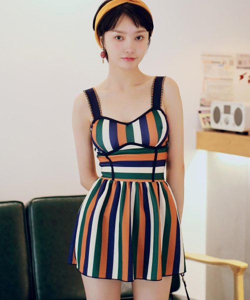 クーポン セール 10 Off 60 S レトロモダン ワンピース水着 オシャレボ Osyarevo Magaseek