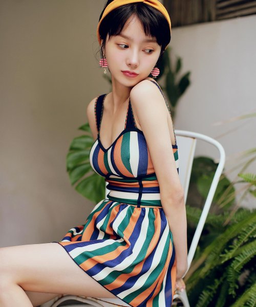 セール 10 Off 60 S レトロモダン ワンピース水着 オシャレボ Osyarevo Magaseek