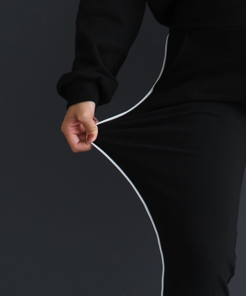 ポケット付き裏起毛ラインレギンス マタニティ服 レギンス スウェット 裏起毛 暖か 防寒 寒さ対策 伸びる 伸縮性抜群 妊婦 マタニティ 妊娠 産前産後 春秋冬 チョコア Chocoa Magaseek ポケット付き裏起毛ラインレギンス マタニティ服 レギンス スウェット 裏起毛 暖か 防寒 寒さ対策 伸びる 伸縮性抜群 妊婦 マタニティ 妊娠 産前産後 春秋冬 チョコア Chocoa Magaseek