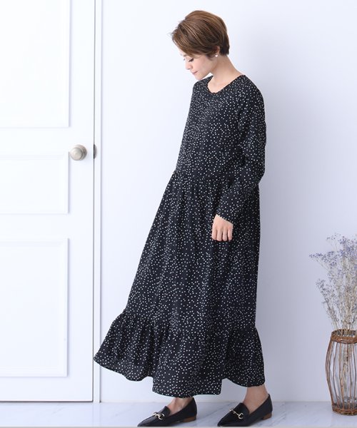 授乳ドットワンピース マタニティ服 授乳服 マタニティワンピース 授乳ワンピース ランダムドット 美ライン 妊婦 妊娠 産前産後 春夏秋 チョコア Chocoa Magaseek