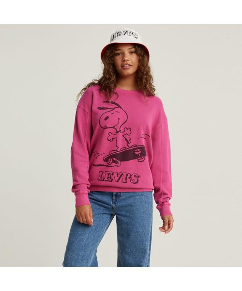 Levi's(リーバイス)/UNBASIC クルーネックスウェットシャツ Snoopy Skater Fuschia Red Garment Dye/img08