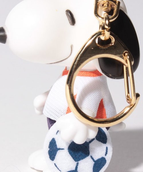 Snoopy Peanuts ピーナッツ スヌーピーコスチュームキーチェーン サッカー Peanuts Peanuts Magaseek