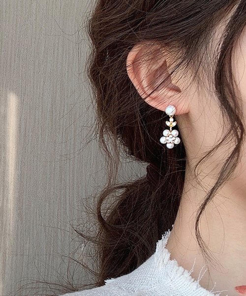 セール 30 Off ピアス レディース パールピアス 揺れる 大ぶり モチーフピアス 花 可愛い イヤリング 人気アクセサリー ショッピングゴー Shoppinggo Magaseek セール 30 Off ピアス レディース パールピアス 揺れる 大ぶり モチーフピアス 花 可愛い イヤリング 人気アクセサリー ショッピングゴー Shoppinggo Magaseek