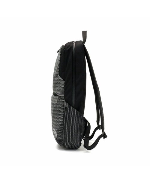 セール 日本正規品 ザ ノース フェイス ビジネスリュック The North Face シャトルデイパックスリム スペシャルエディション 18l Nm024 ザノースフェイス The North Face Magaseek