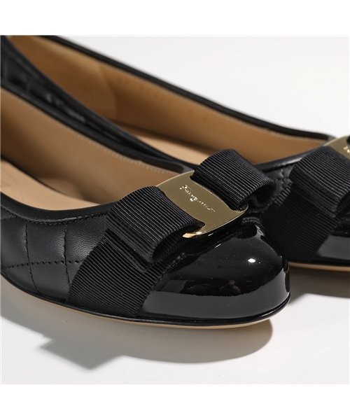 セール】【SALVATORE FERRAGAMO(サルヴァトーレフェラガモ)】VARINAQ 