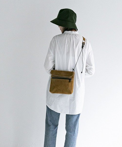 AS2OV(AS2OV)/AS2OV / アッソブ SUEDE SACOCHE－CAMEL/img05