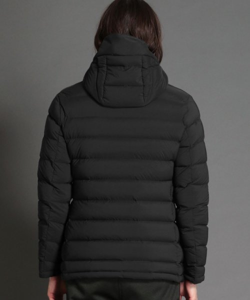 ハイブリッドシームレスダウンブルゾン 