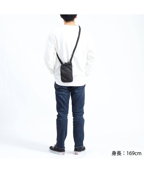 パックセーフ ショルダーバッグ Pacsafe トラベルポーチ Econyl デイセーフテッククロスボディ ポーチ 小物入れ バッグ パスポート カード 旅行 パックセーフ Pacsafe Magaseek