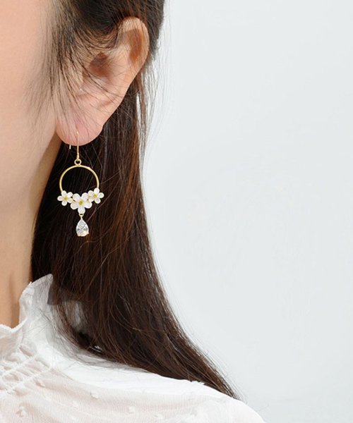 セール ピアス レディース 揺れる フックピアス 大ぶり モチーフピアス 花 可愛い イヤリング 人気アクセサリー 二次会 結婚式 ショッピングゴー Shoppinggo Magaseek