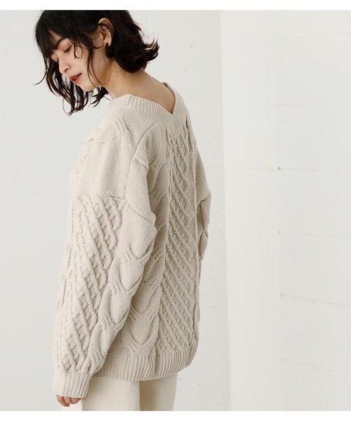 AZUL by moussy(アズールバイマウジー)/CHENILLE CABLE V／N KNIT TOPS/img02