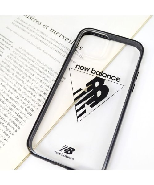 new balance(ニューバランス)/iphoneケース iPhone12 iPhone12Pro ニューバランス New Balance クリアケース トライアングル ブラック iphone12/img01