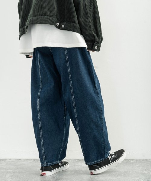 デニムパンツ メンズ ワイド ジーンズ バルーン シンプル カジュアル リラックス ゆったり テーパード 綿 コットン インディゴ 黒 ボタンフライ センターシ ロッキーモンロー Rocky Monroe Magaseek デニムパンツ メンズ ワイド ジーンズ バルーン シンプル カジュアル リラックス ゆったり テーパード 綿 コットン インディゴ 黒 ボタンフライ センターシ ロッキーモンロー Rocky Monroe Magaseek