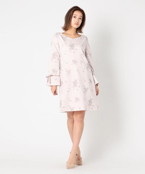 セール ミッシュマッシュ Misch Masch フロッキー花柄サックワンピース Magaseek セール ミッシュマッシュ Misch Masch フロッキー花柄サックワンピース Magaseek