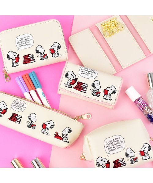 スヌーピー ペンケース 筆箱 レディース 女子 刺繍 薄型 ファスナーフェイクレザー 合成皮革 シンプル コンパクト ランナー Runner Magaseek