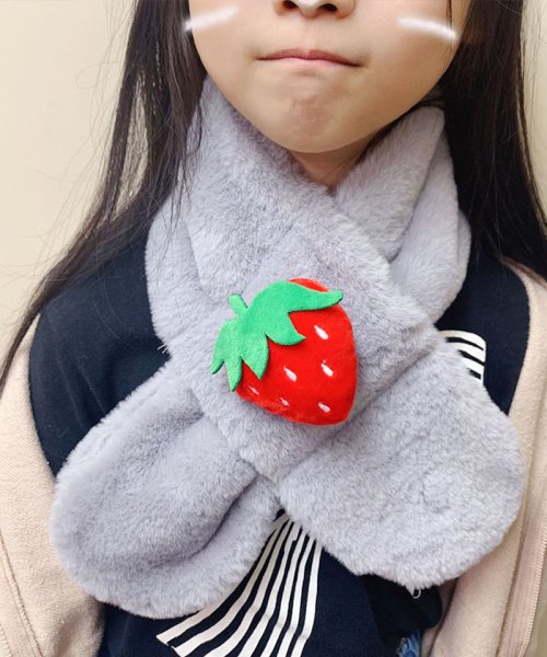 セール 25 Off 子供用マフラー クロス ストール ふわふわファー女の子 イチゴ 男の子 キッズマフラー ネックウォーマー 防寒 暖かい 秋冬もの かわいい お出かけ 外遊び セイヘイショップ Seiheishop Magaseek