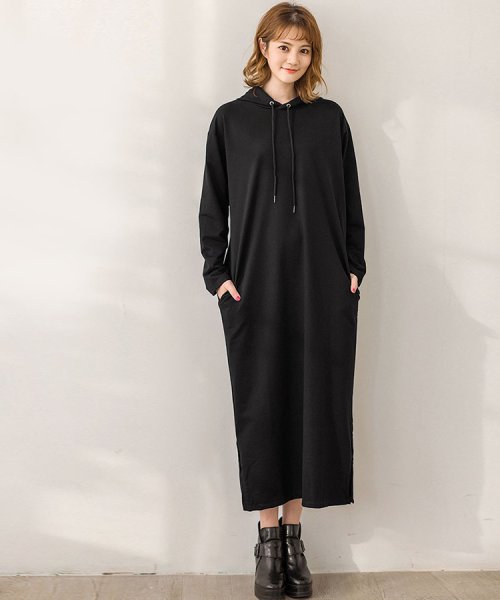 セール レディースファッション通販 秋新作 ワンピース 長袖 レディース パーカーワンピース ゆったり 無地 ロング丈 パーカー マキシ丈 スリット フード付き 着痩せ ドゥーベル Doux Belle Magaseek
