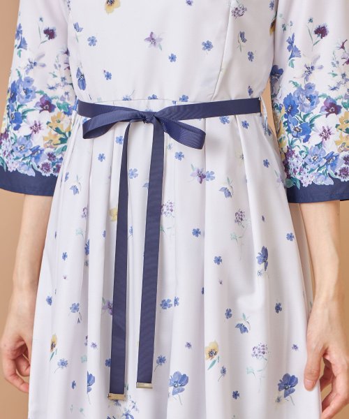 セール ウエストりぼん付きパネルフラワープリントワンピース トッコクローゼット Tocco Closet Magaseek セール ウエストりぼん付きパネルフラワープリントワンピース トッコクローゼット Tocco Closet Magaseek