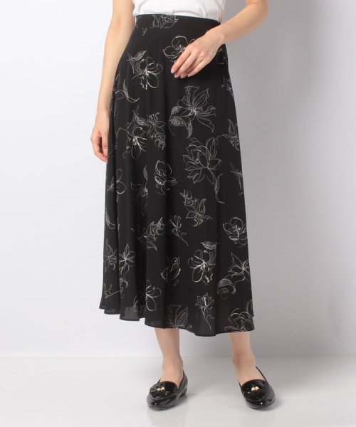 セール 線画花フレア スカート イング Ingni Magaseek