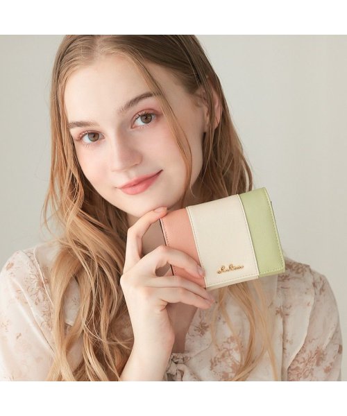 折り財布 レディース Clelia クレリア リベルテシリーズ トリコロール 二つ折り 大容量 コンパクト かわいい おしゃれ ショートウォレット Clelia クレリア Clelia Magaseek 折り財布 レディース Clelia クレリア リベルテシリーズ トリコロール 二つ折り 大容量 コンパクト かわいい おしゃれ ショートウォレット Clelia クレリア Clelia Magaseek