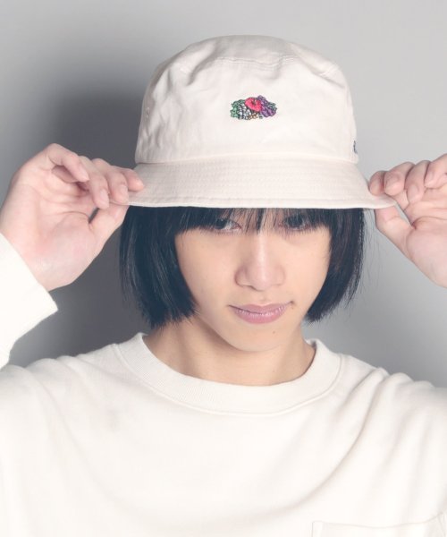 MAISON mou(メゾンムー)/【FRUIT OF THE LOOM/フルーツオブザルーム】FTL EMB BUCKET HAT/刺繍バケットハット/img02