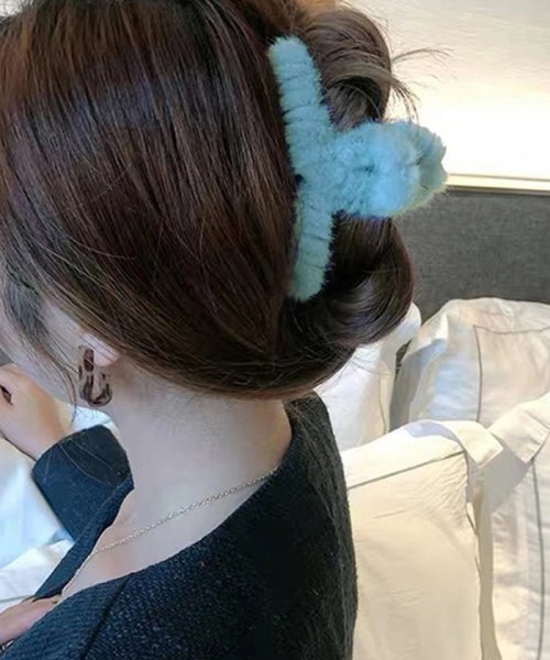 セール モコモコヘアクリップ 韓国風 バンスクリップ シンプル レディース かわいい 大人っぽい 簡単 髪留め ミニミニストア Miniministore Magaseek