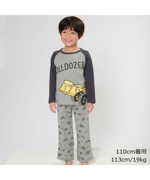 子供服 Kids Foret キッズフォーレ 恐竜 ブルドーザー働く車男の子長袖パジャマ 90cm 140cm B キッズフォーレ Kids Foret Magaseek