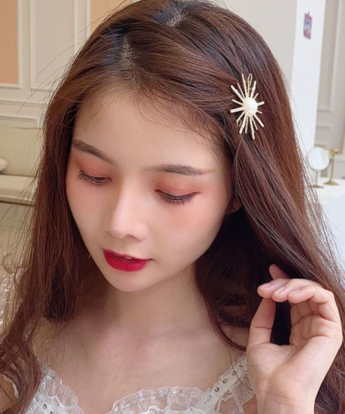 クーポン セール 25 Off キラキラヘアピン 太陽モチーフ ヘア留め ヘアアクセサリー ヘアピン 前髪 かわいい ゴールド オシャレ 髪飾り 上品 パーティー飾り セイヘイショップ Seiheishop Magaseek