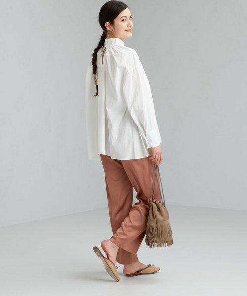 セール 40 Off Cfc Tavii ネック スタンド ギャザー ブラウス グリーンレーベルリラクシング Green Label Relaxing Magaseek