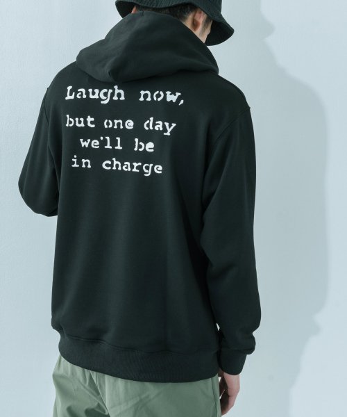 バンクシー Banksy パーカー プルオーバー メンズ レディース ドロップショルダー カジュアル ストリート プリント アート 裏毛 春 秋 冬 Laugh ロッキーモンロー Rocky Monroe Magaseek