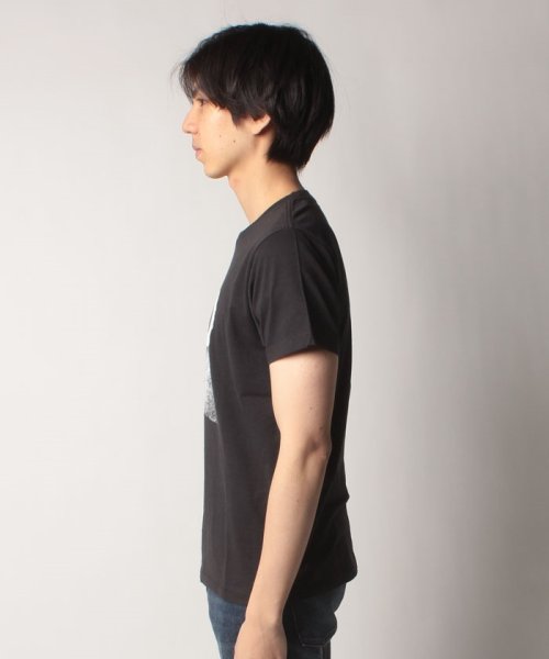 LEVI’S OUTLET(リーバイスアウトレット)/グラフィックTシャツ ECLIPSE BLACK/img01