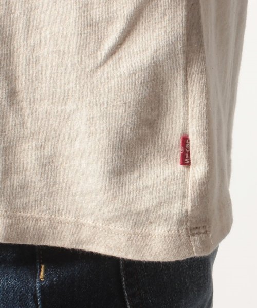LEVI’S OUTLET(リーバイスアウトレット)/WELLTHREAD GRAPHIC TEE SAND COTTON HEMP/img04