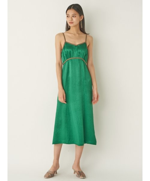 クーポン セール 50 Off パンピングサテンワンピ リリー ブラウン Lily Brown Magaseek