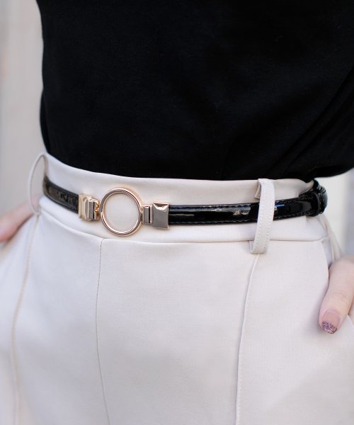 セール リングビット付きエナメルベルト ベルト レディース 春夏 秋冬 細ベルト ビット サイズ調整 エナメル ブラック ホワイト 黒 白 大人 きれいめ ジュリアブティック Julia Boutique Magaseek