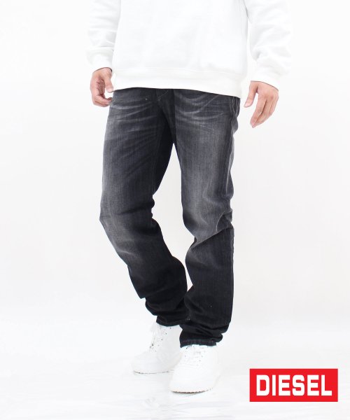 DIESEL(ディーゼル)/DIESEL(ディーゼル)テーパードフィットデニムパンツ「LARKEE－BEEX」/img02