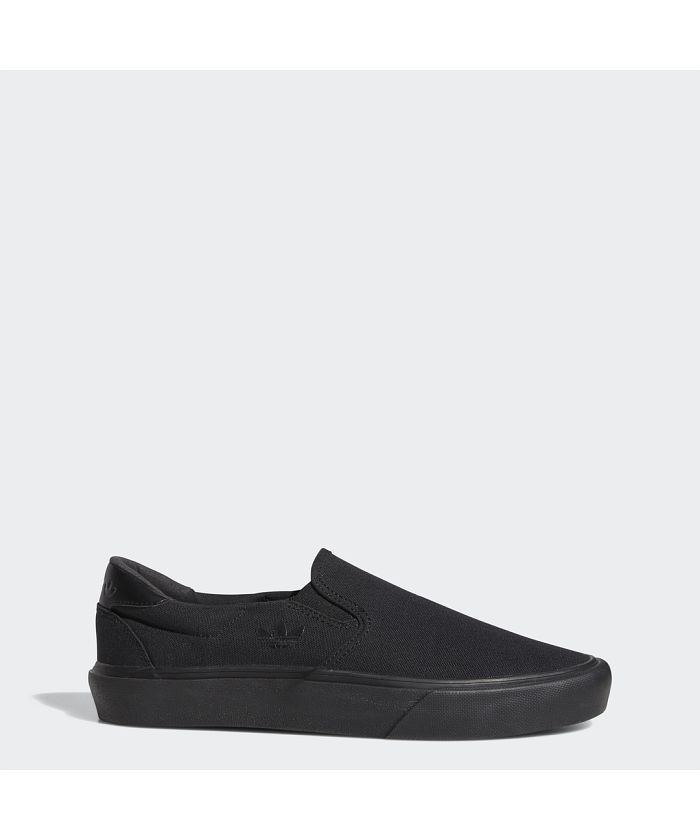adidas skate shoes slip on