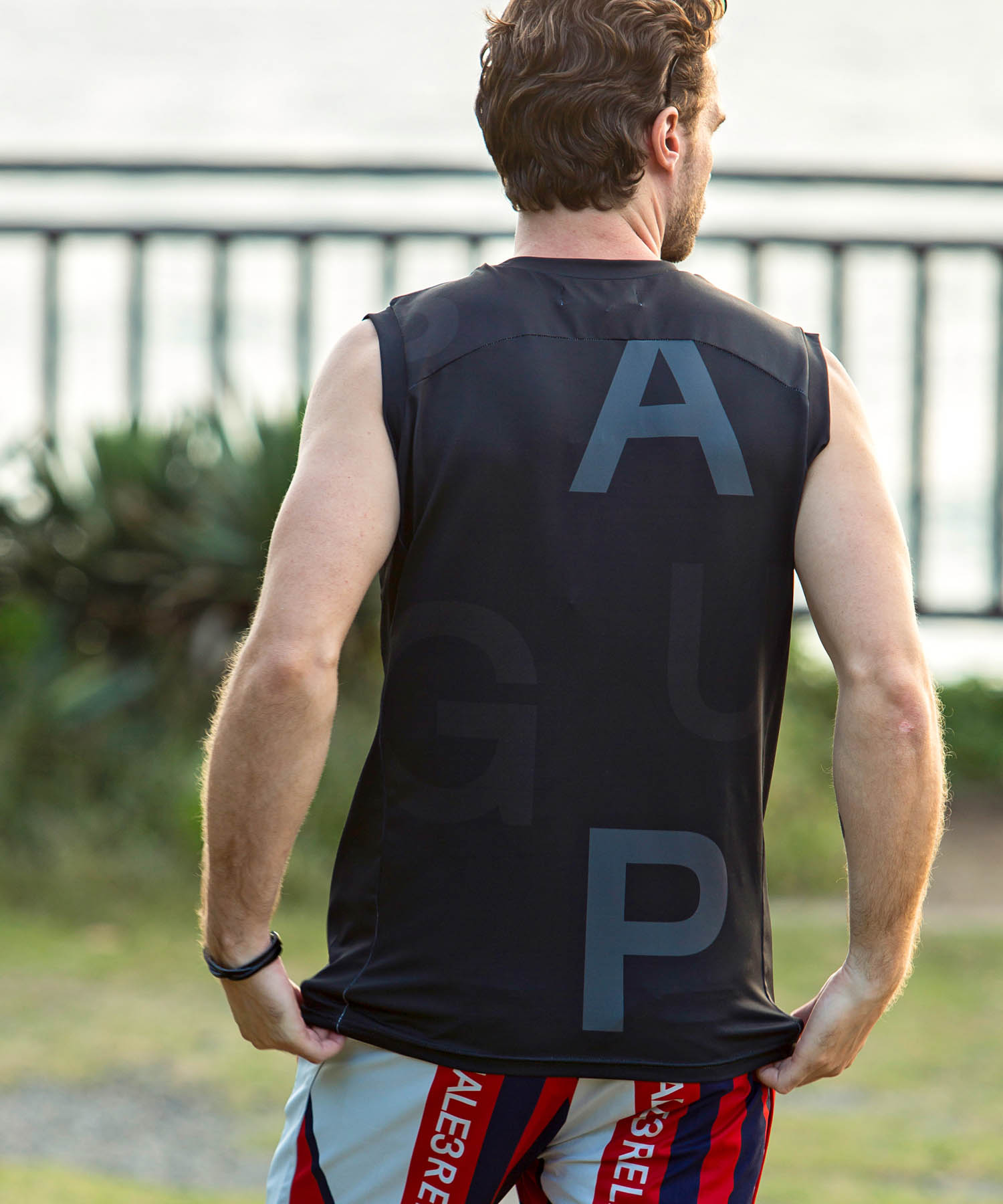 ランダムロゴラッシュガードタンクトップ(503919856)｜HANKYU MEN'S