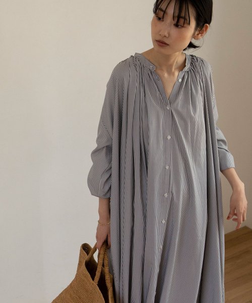 marjour(マージュール)/STRIPE GATHER ONEPIECE/img14