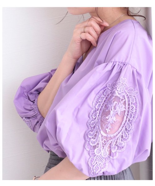 Sawa a la mode(サワアラモード)/花刺繍レースのぽわん袖トップス/img29