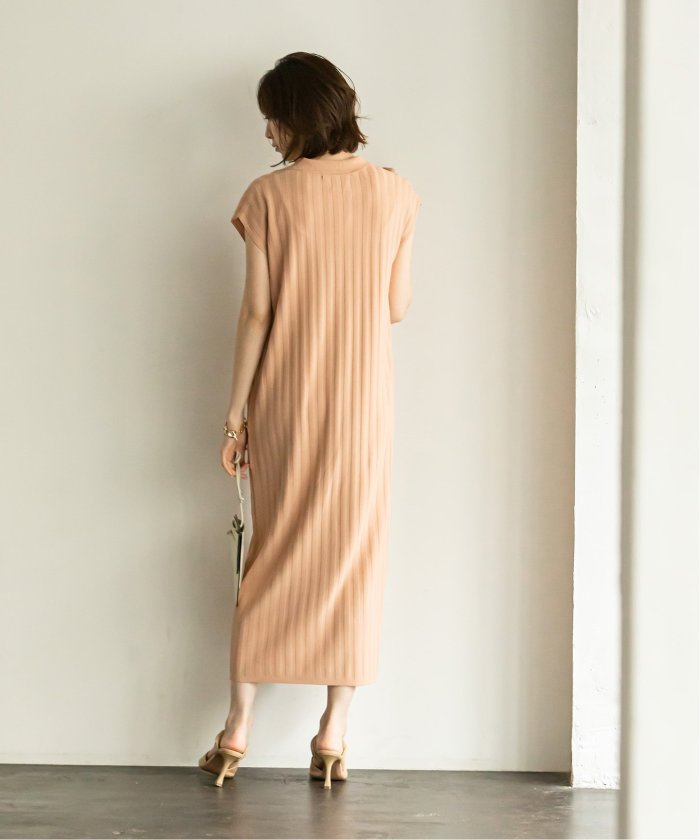 お買い求めしやすい価格 ノースリーブ襟付きロング ワンピース 新品本物