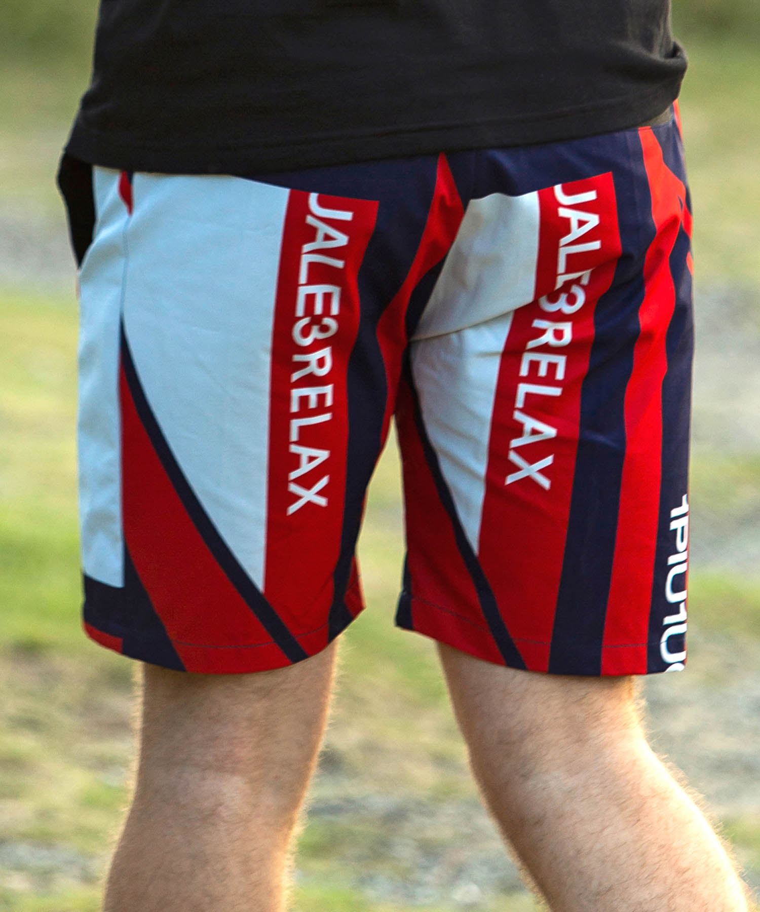 ブランド品専門の 総柄ロゴハーフパンツ(503951868)｜HANKYU 阪急メンズ / MEN'S パンツ