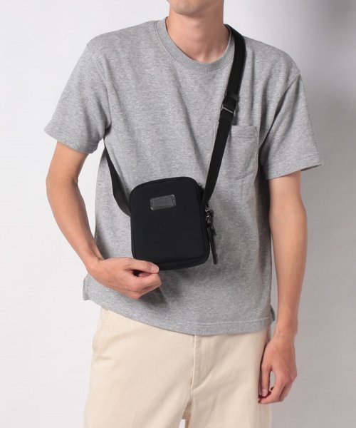 ショルダーバッグ メンズ TUMI HARRISON 「ニコルス」スモール・クロス  