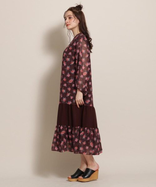 セール 60 Off Special For Anatelier スペシャルフォーアナトリエ ローズ ドットシフォンフレアワンピース アナトリエ Anatelier Magaseek