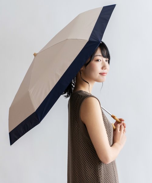 晴雨兼用折りたたみ日傘(軽量/曲がり竹ハンドル)【aroco/アロコ】 完全遮光 軽量 遮光率100% UV遮蔽率99.9%以上 1級遮光 レディース トート型 人気・おすすめ｜使いやすい・旅行におすすめ 品質保証 全国発送 日本国内発送・最短翌日お届け