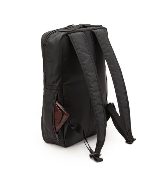 ポーター フラッシュ デイパック 689－05946 吉田カバン リュック ビジネスリュック メンズ ブランド 薄マチ 薄型 軽量 A4 B4 PORTER ポーター フラッシュ ブランド 　　　　