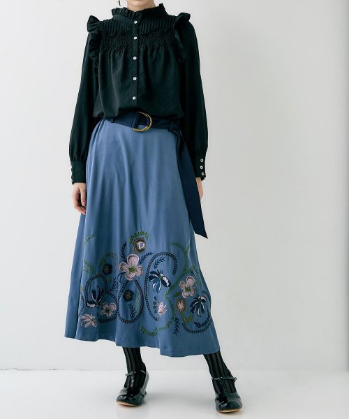 osharewalker(オシャレウォーカー)/『贅沢刺繍スカート』/img01